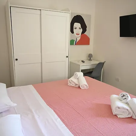 Pensionat Casa Donna Francy Center *