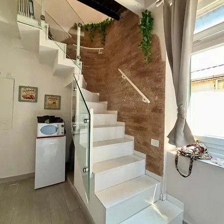 Casa Donna Francy Center * Neapel